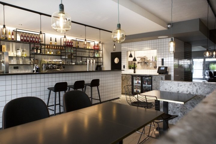 Pauly 餐厅由 Meissl Architects 设计，位于奥地利蒂罗尔州塞费尔德