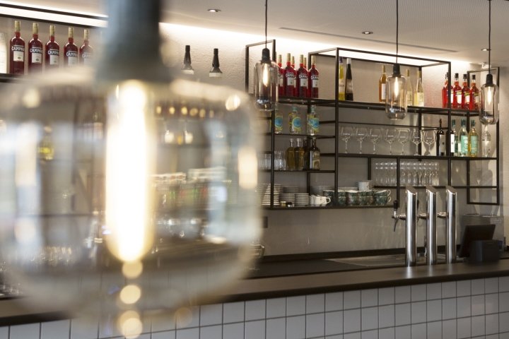 Pauly 餐厅由 Meissl Architects 设计，位于奥地利蒂罗尔州塞费尔德