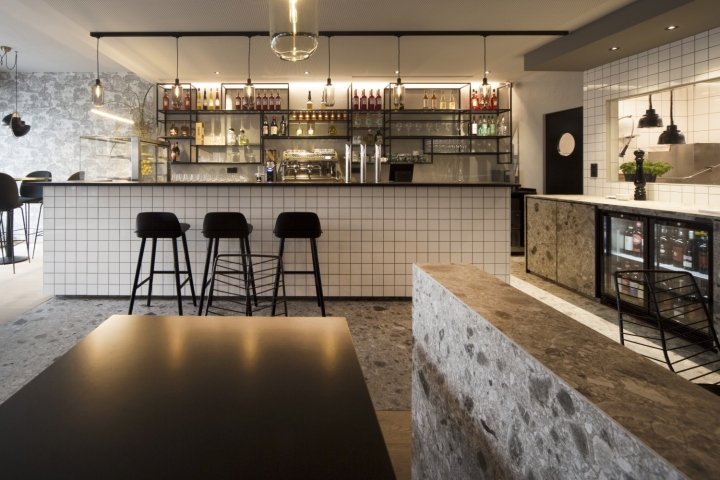 Pauly 餐厅由 Meissl Architects 设计，位于奥地利蒂罗尔州塞费尔德