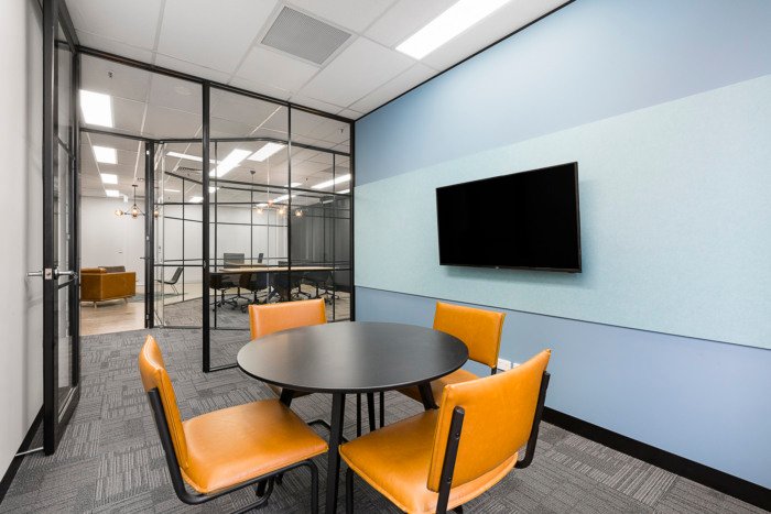 Peachtree Capital 办公室由 Concept Commercial Interiors 设计