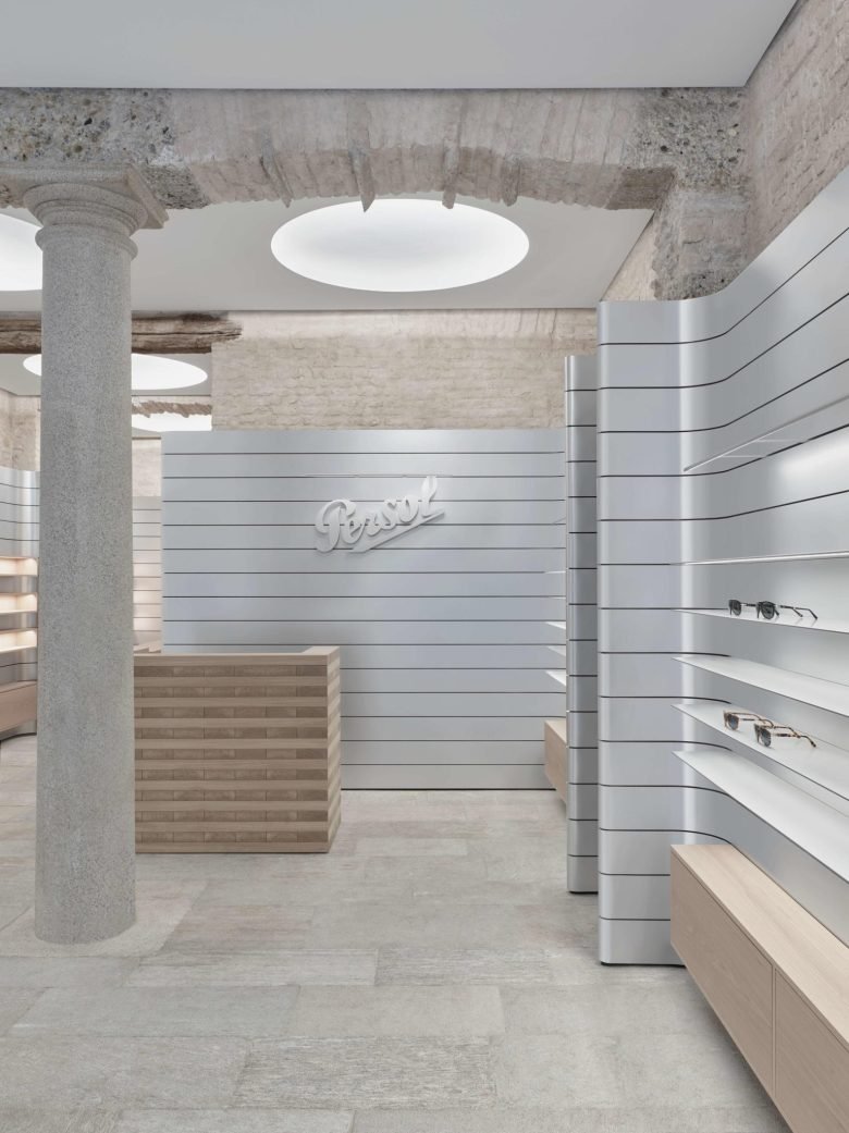 Persol 商店由 David Chipperfield Architects 设计