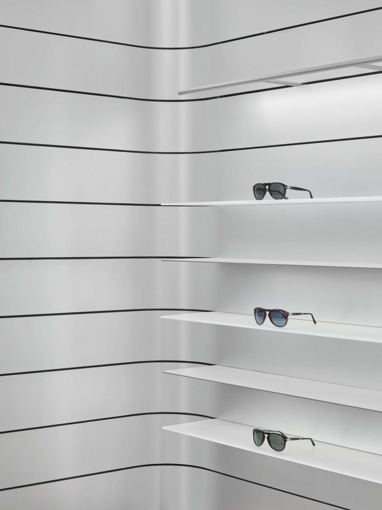 Persol 商店由 David Chipperfield Architects 设计