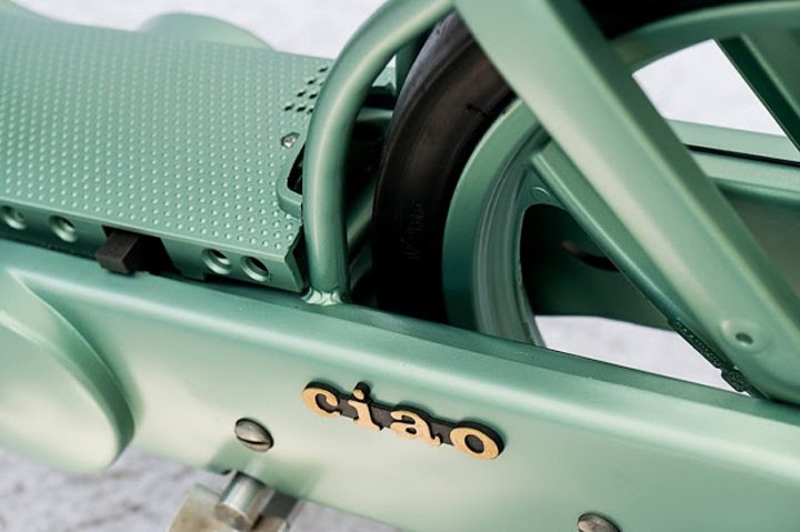 OMT Garage 的 Piaggio Ciao Racer OMT Garage 的 Piaggio Ciao Racer