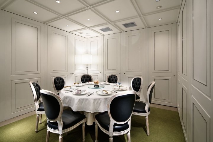 Piao_Xiang 餐厅由 GATE 室内设计事务所设计，东京 – 日本