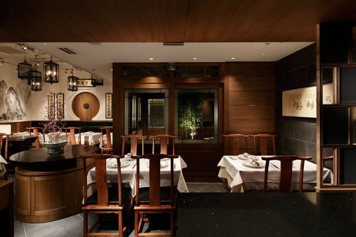 Piao_Xiang 餐厅由 GATE 室内设计事务所设计，东京 – 日本