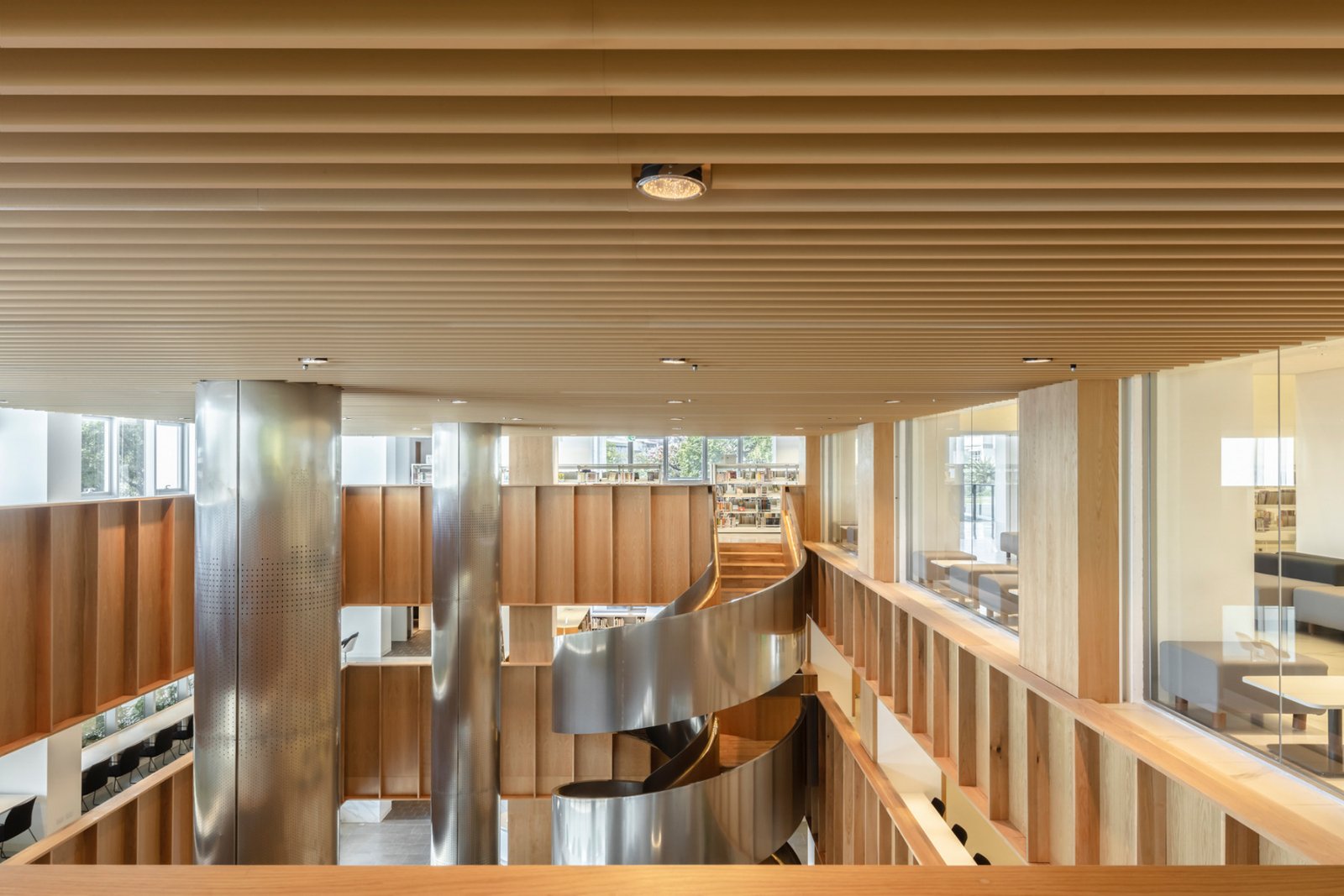 屏东公共图书馆 / Mayu Architects