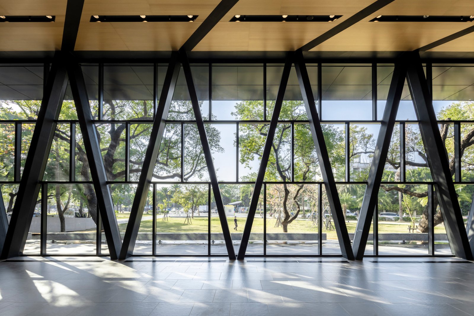 屏东公共图书馆 / Mayu Architects