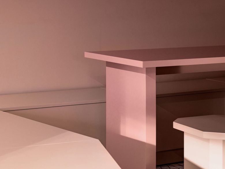 Plainoddity 的粉红大猩猩咖啡 Plainoddity 的粉红大猩猩咖啡