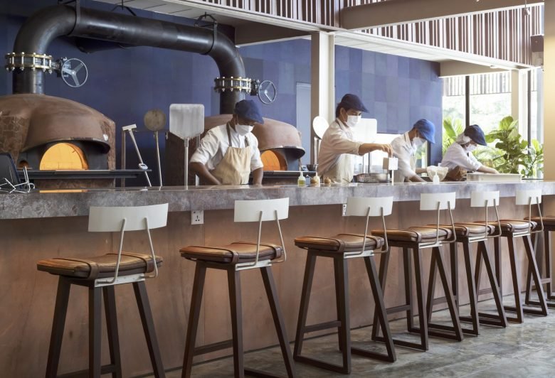 Pizza 4p’s 餐厅金边 / Bloom Architecture Pizza 4p’s 餐厅金边 / Bloom Architecture