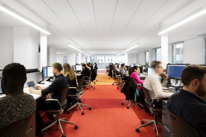 Playster Office 由 ACDF Architecture 设计，加拿大蒙特利尔