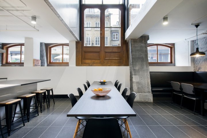 Polycor 办公室由 Étienne Bernier Architecte 设计，加拿大魁北克市