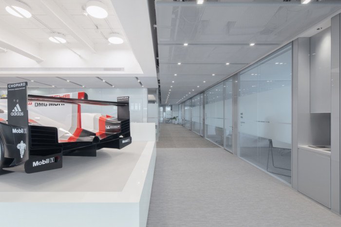 保时捷总部 by anySCALE