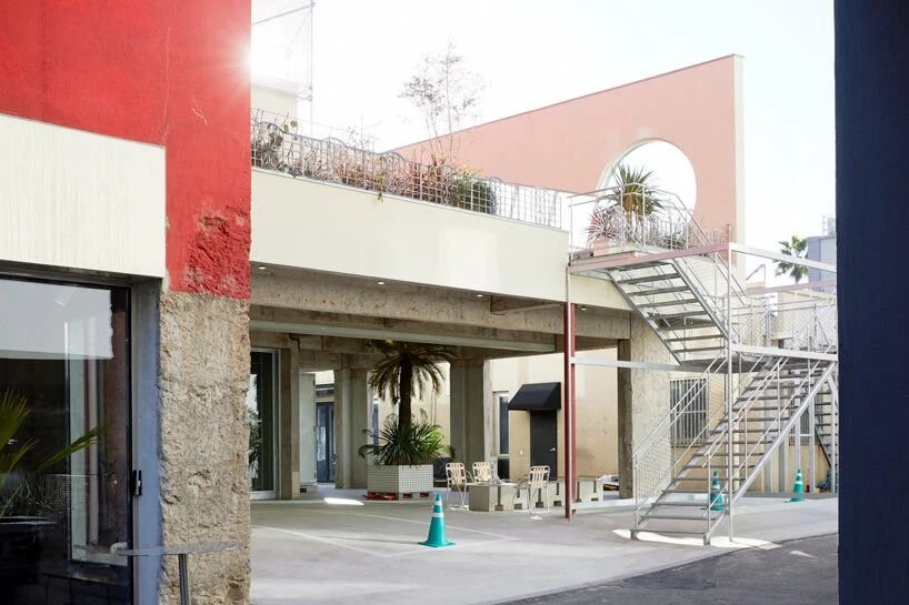 由 Schemata Architects 设计的便携式商店