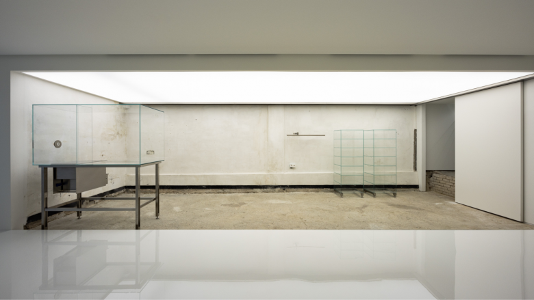 由 Creative Studio Unravel 制作的 Post Archive Faction 商店