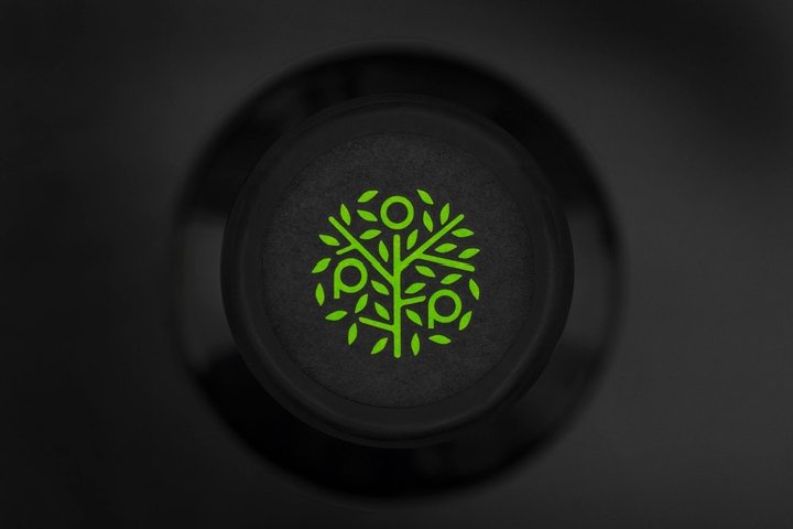 Manasteriotti DS 的植物大麻籽油包装的力量 Manasteriotti DS 的植物大麻籽油包装的力量