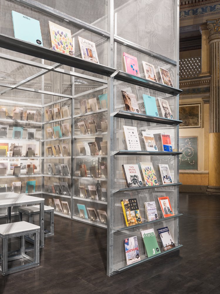 SET Architects 设计的 Press Box 安装