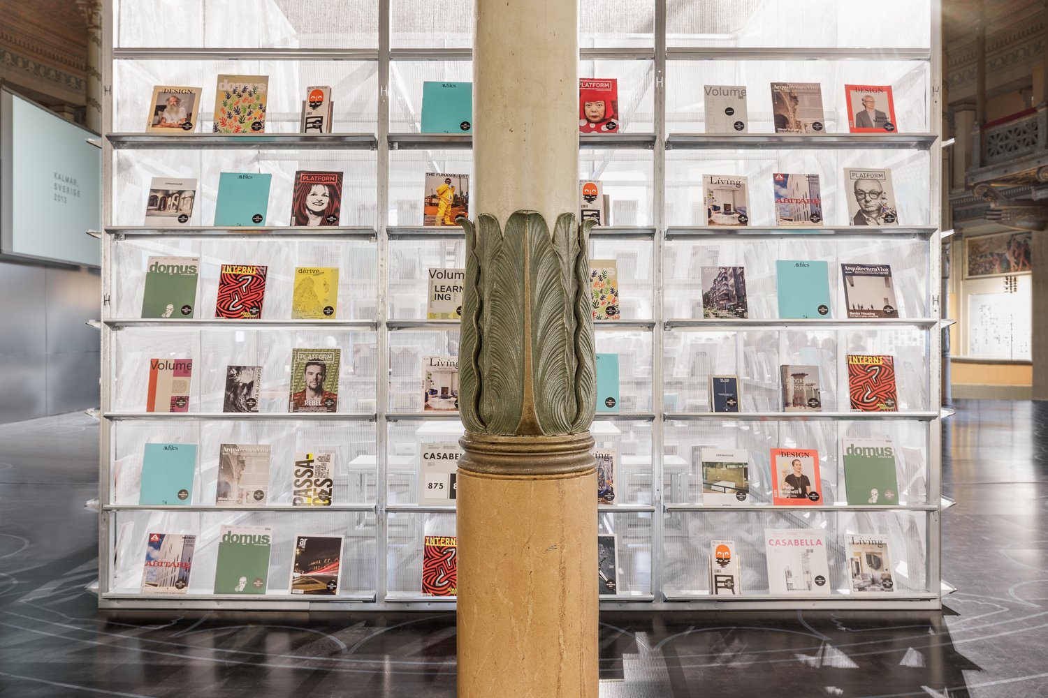 SET Architects 设计的 Press Box 安装