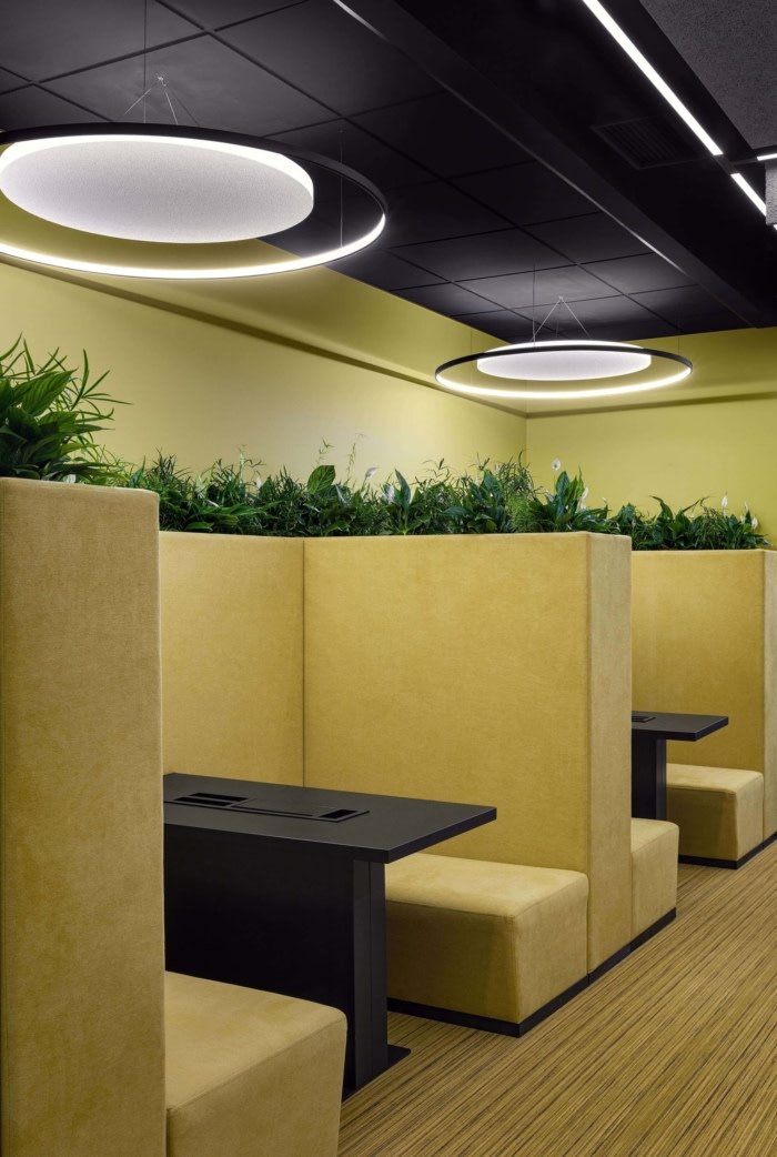 ZIKZAK 建筑师事务所设计的私人银行办公室