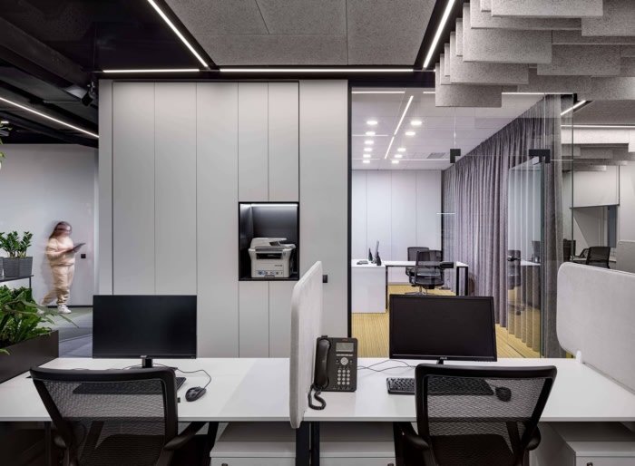 ZIKZAK 建筑师事务所设计的私人银行办公室