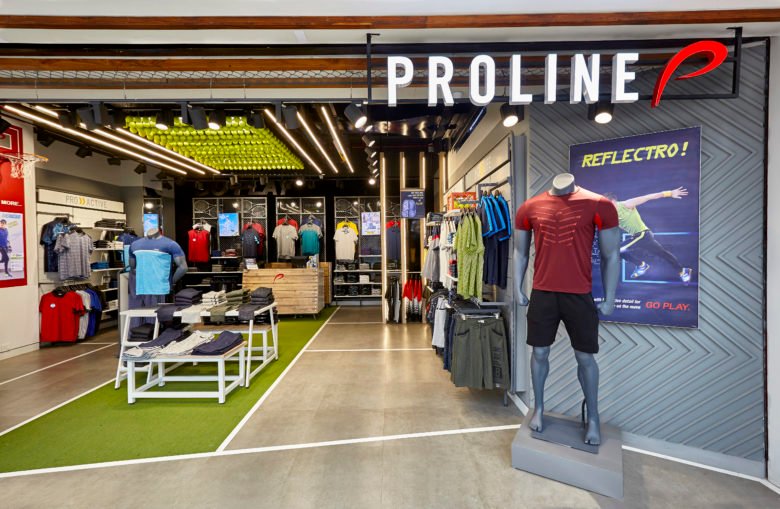 脯氨酸 | 地点：印度孟买 | 尺寸：800 平方英尺