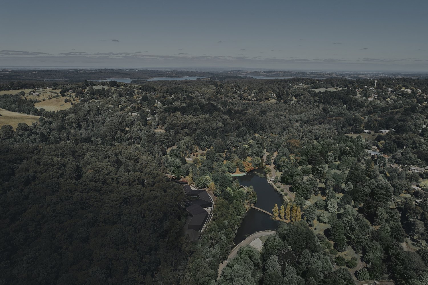 普芬比利湖畔游客中心 TERROIR