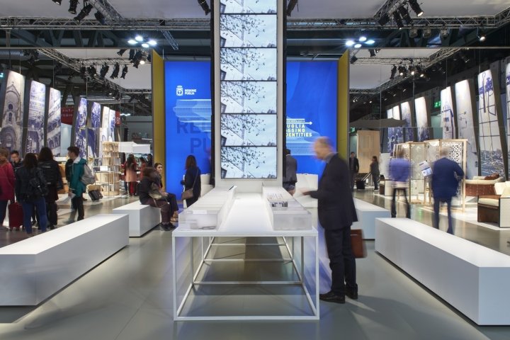 Migliore + Servetto Architects 设计的普利亚跨越身份展览,意大利米兰 Migliore + Servetto Architects 设计的普利亚跨越身份展览,意大利米兰