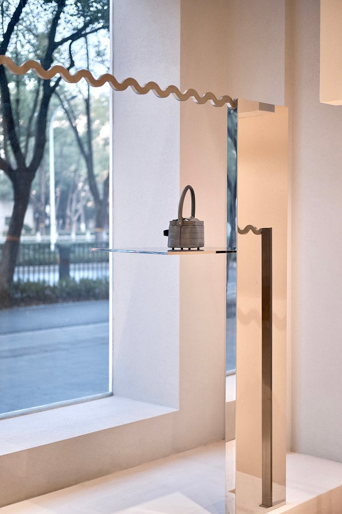 Sun Concepts Office 的 QYF 精品店