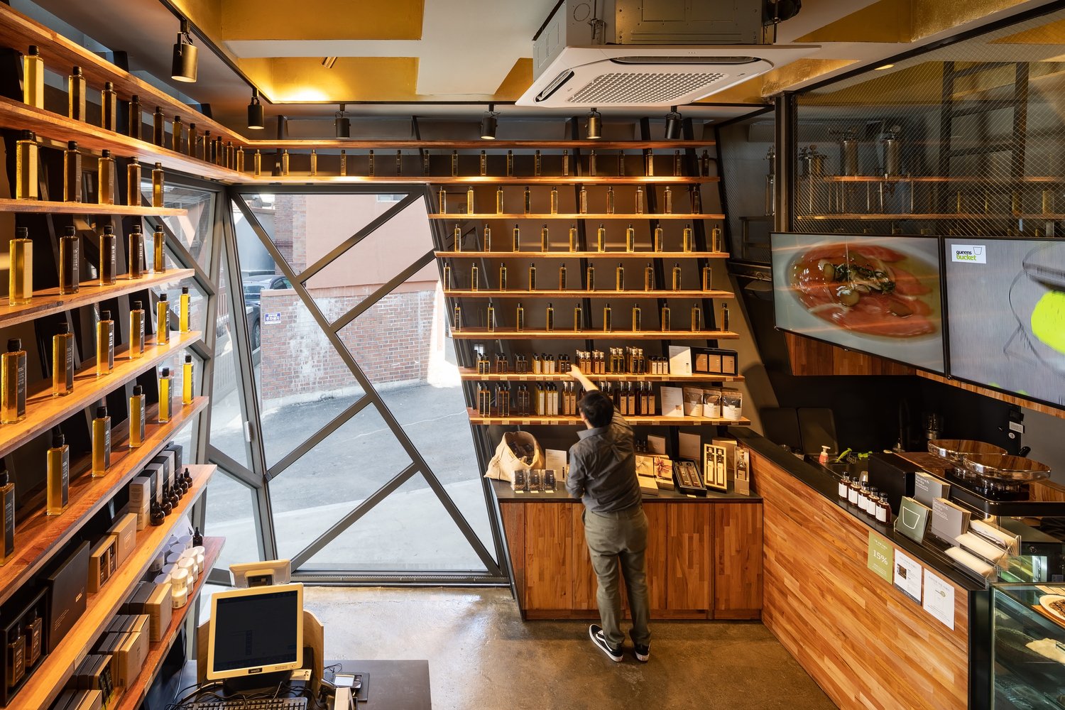 Moon Hoon 设计的 Queens Bucket 公司大楼