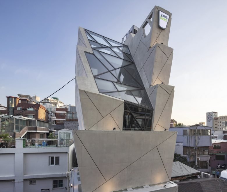 Moon Hoon 设计的 Queens Bucket 公司大楼