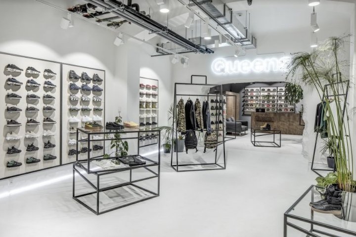 Boris Klimek 和 Lenka Damová 设计的皇后区旗舰店，布拉格 – 捷克共和国