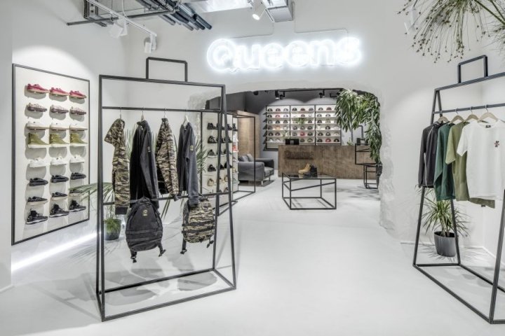 Boris Klimek 和 Lenka Damová 设计的皇后区旗舰店，布拉格 – 捷克共和国