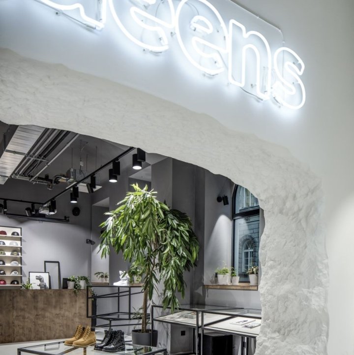 Boris Klimek 和 Lenka Damová 设计的皇后区旗舰店，布拉格 – 捷克共和国