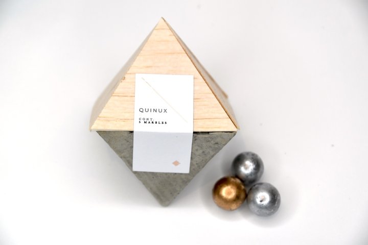 Quinux 包装由 Regina Kaun 设计