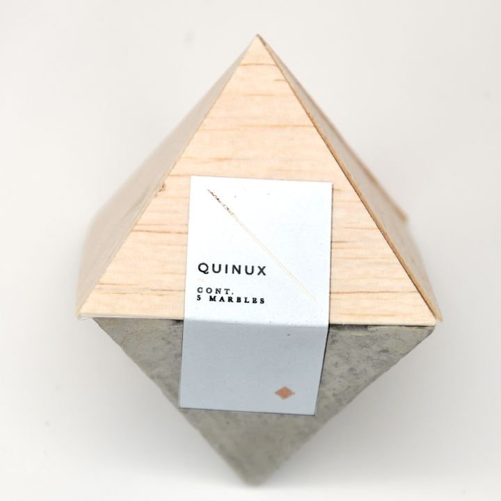 Quinux 包装由 Regina Kaun 设计