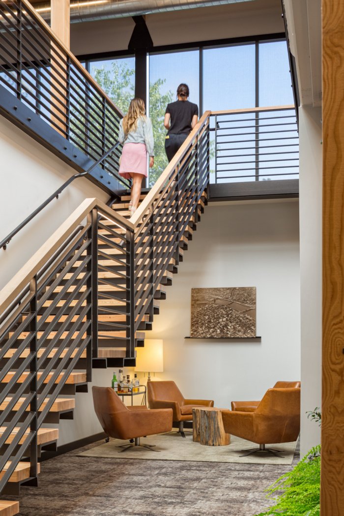 LRS Architects 的 R&H 建筑办公室 LRS Architects 的 R&H 建筑办公室