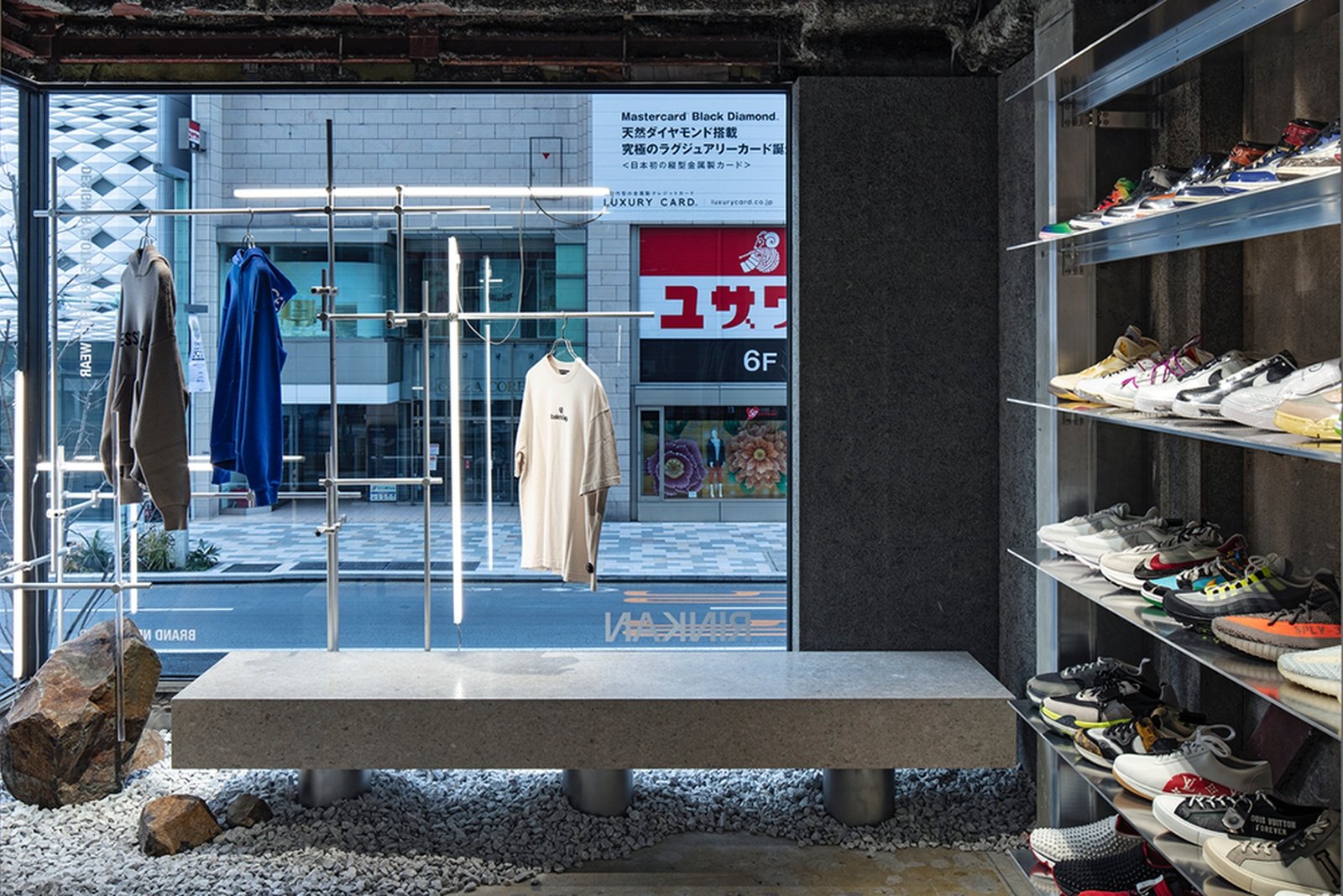 RINKAN store by Kenta Nagai Studio