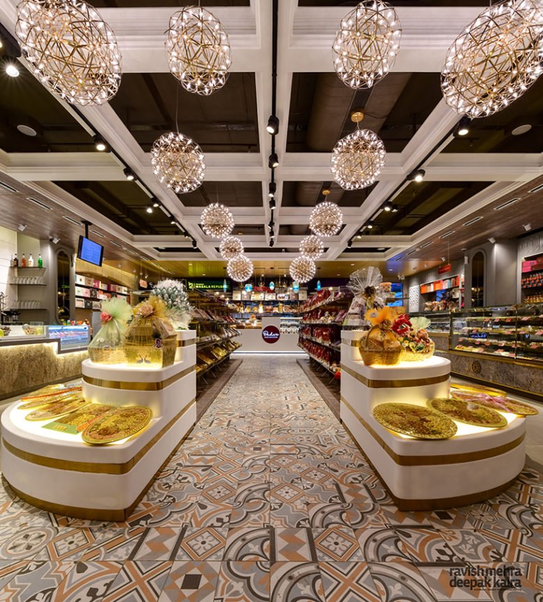 模糊传统与现代的界限 模糊传统与现代的界限