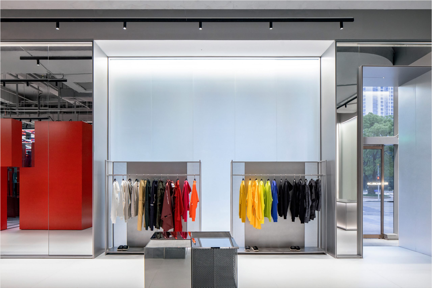 Domani 的 ROARINGWILD 商店