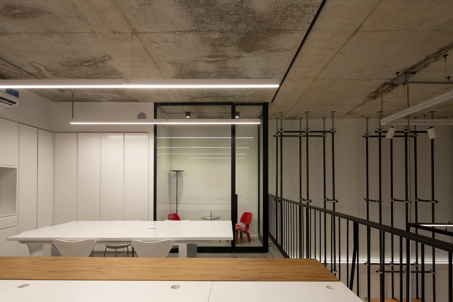 Pirca Arquitectura 设计的 ROOM 商店