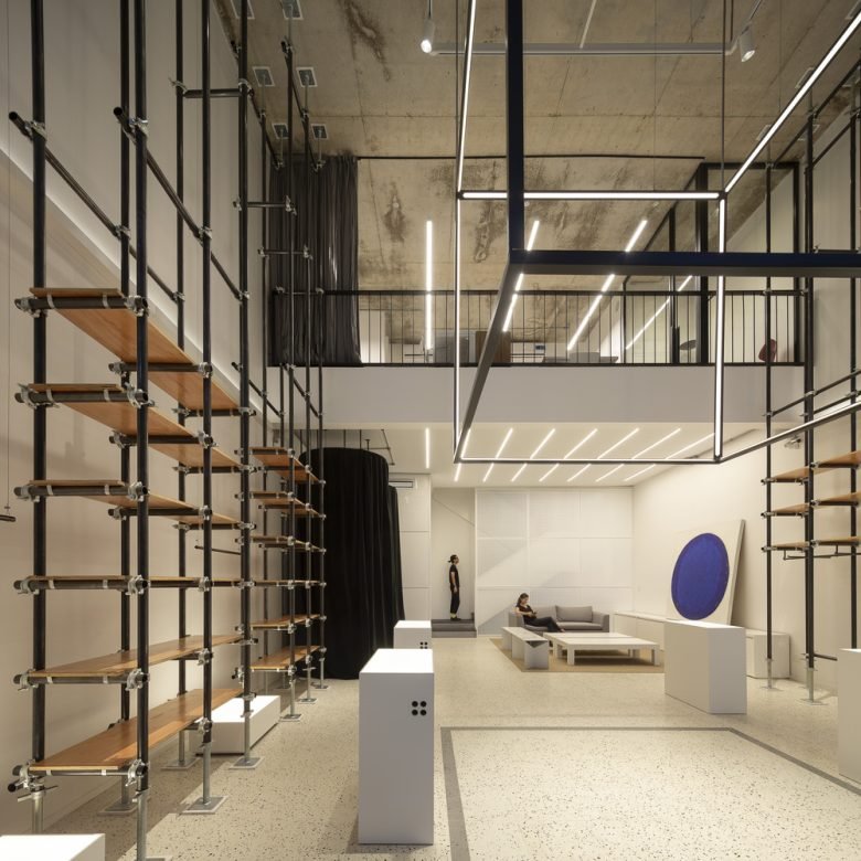 Pirca Arquitectura 设计的 ROOM 商店