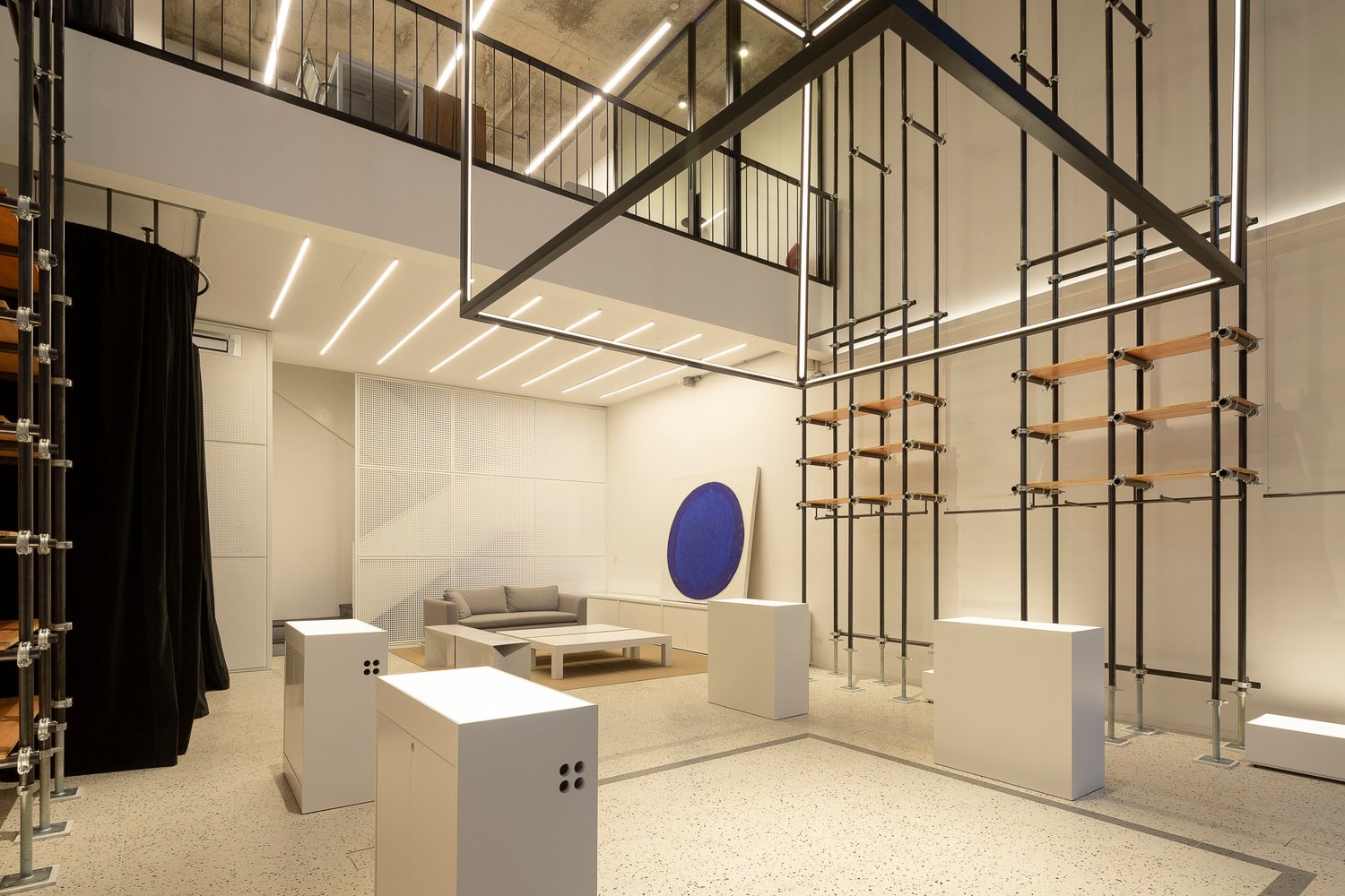 Pirca Arquitectura 设计的 ROOM 商店