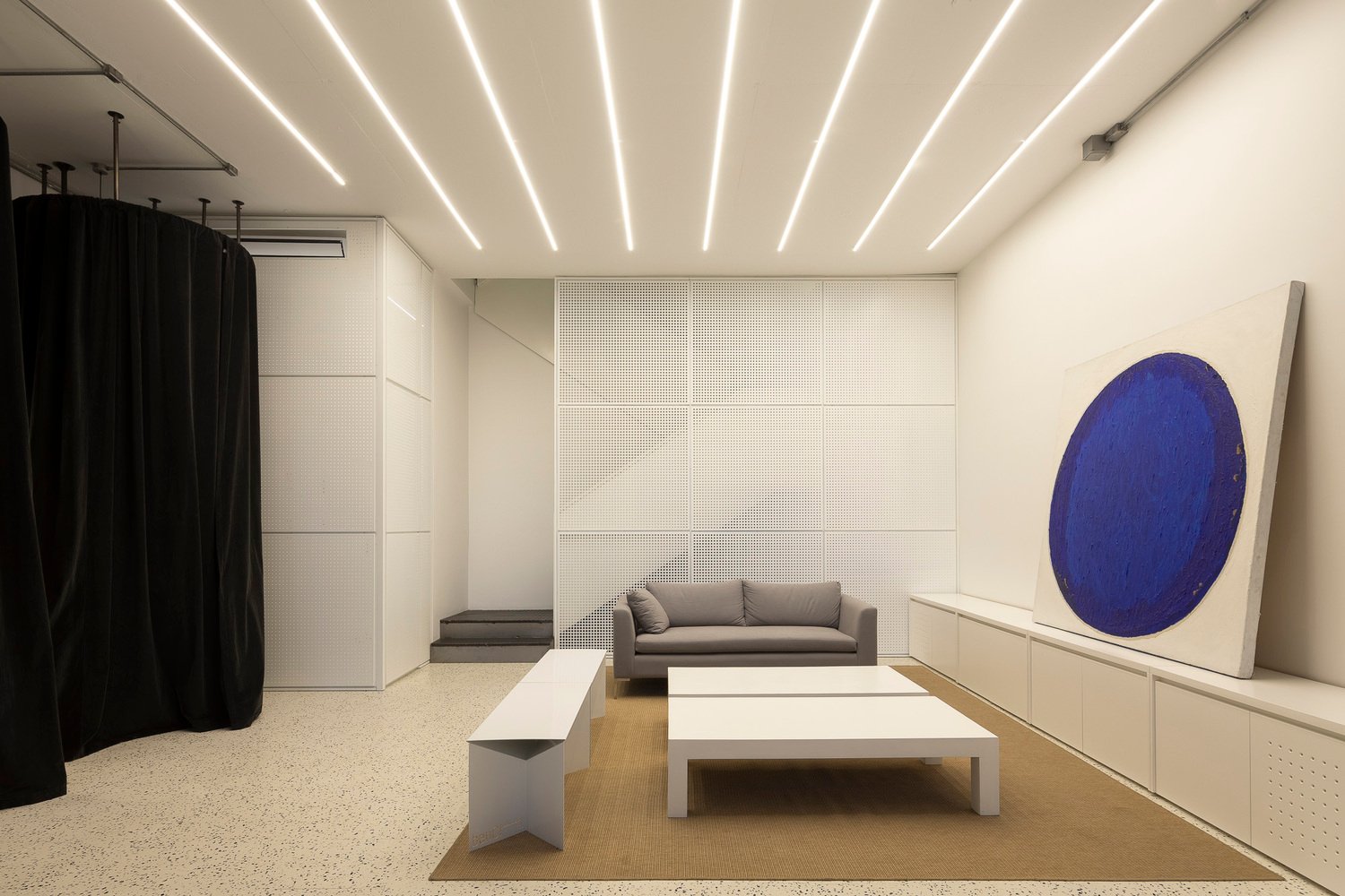 Pirca Arquitectura 设计的 ROOM 商店