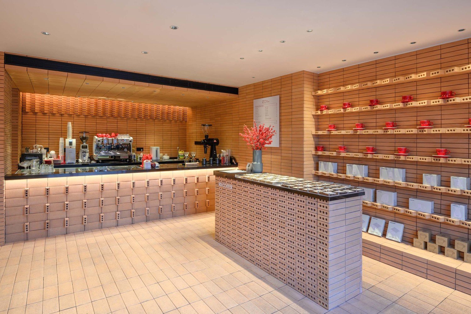 RU 咖啡厅由 BE Design 设计