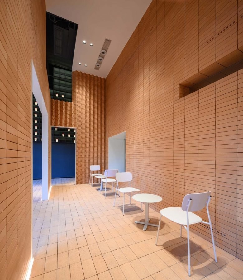 RU 咖啡厅由 BE Design 设计