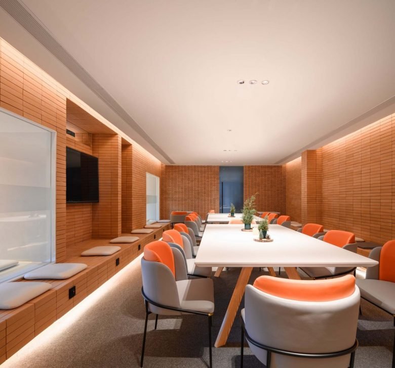 RU 咖啡厅由 BE Design 设计