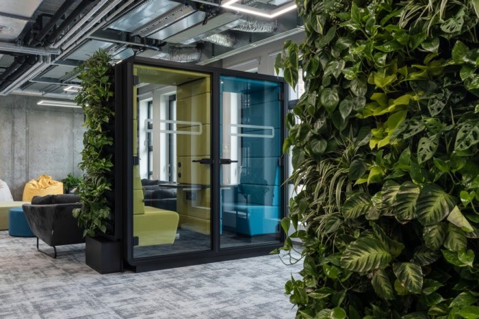 Raiffeisen 国际银行 MIT 集团交付中心 / Trzop Architekci Raiffeisen 国际银行 MIT 集团交付中心 / Trzop Architekci