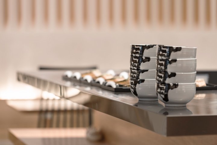 Ramen Musashi 由 Golucci Interior Architects 设计，杭州 – 中国