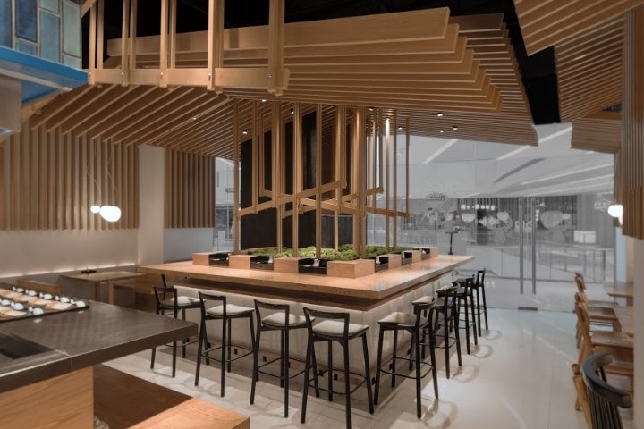 Ramen Musashi 由 Golucci Interior Architects 设计，杭州 – 中国