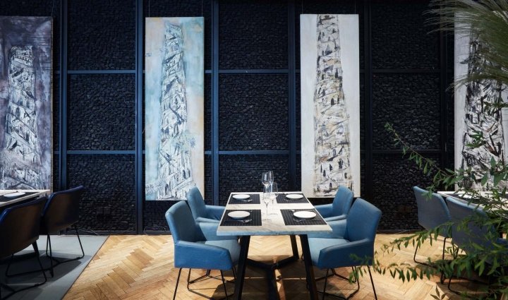 由 xyi design 设计的读书美食与慢生活餐厅，中国南宁