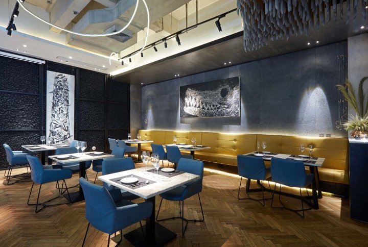 由 xyi design 设计的读书美食与慢生活餐厅，中国南宁